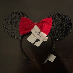 Disney Sequin Bow Minnie Ears